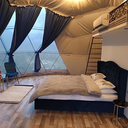 Sun Garden Glamping Domes Hotel คาลิมาเนช ภายนอก รูปภาพ