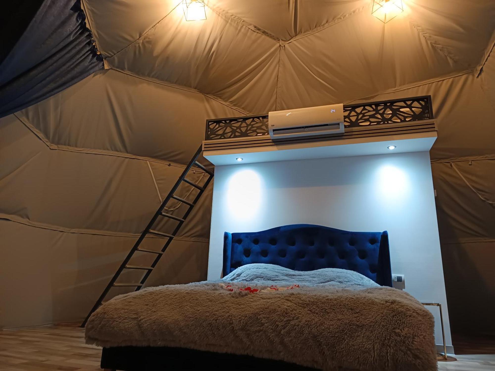 Sun Garden Glamping Domes Hotel คาลิมาเนช ภายนอก รูปภาพ